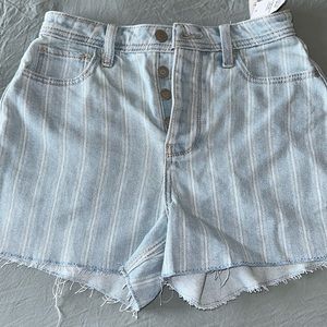 Ultra high-rise Hollister vintage Mom shorts